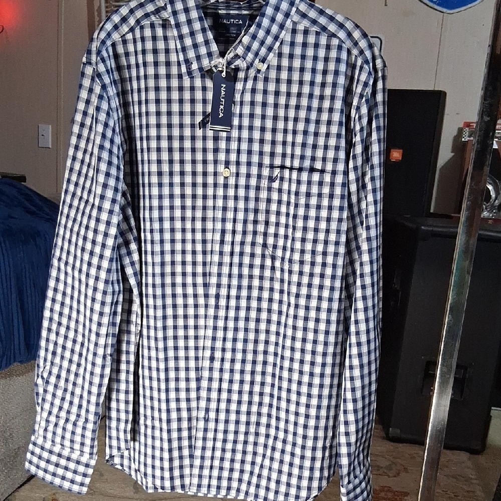 Nautica Men's Navy and White Plaid Shirt